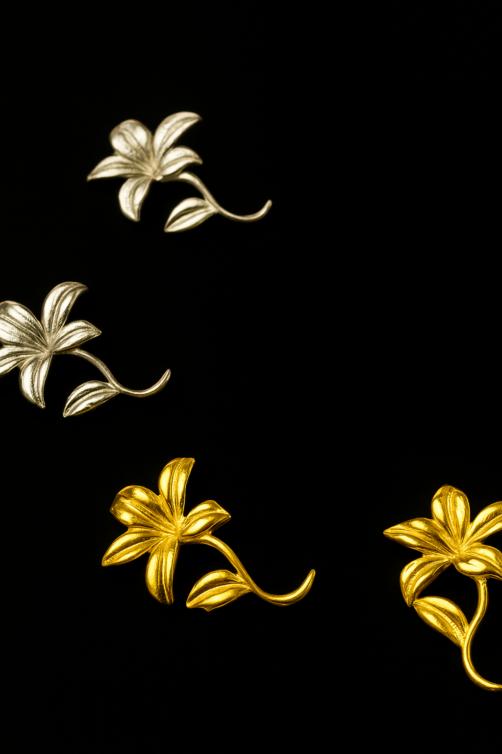 The Spring Stem 18k Gold Tooth Charm