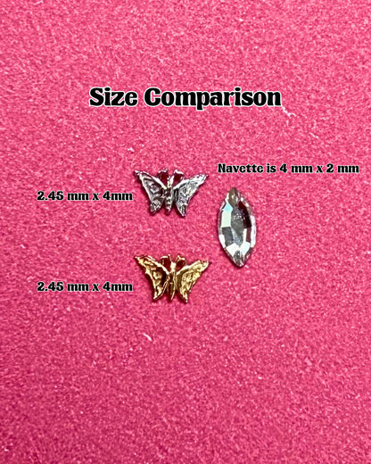Tramo Stamp Mini 18k Gold Tooth Charm